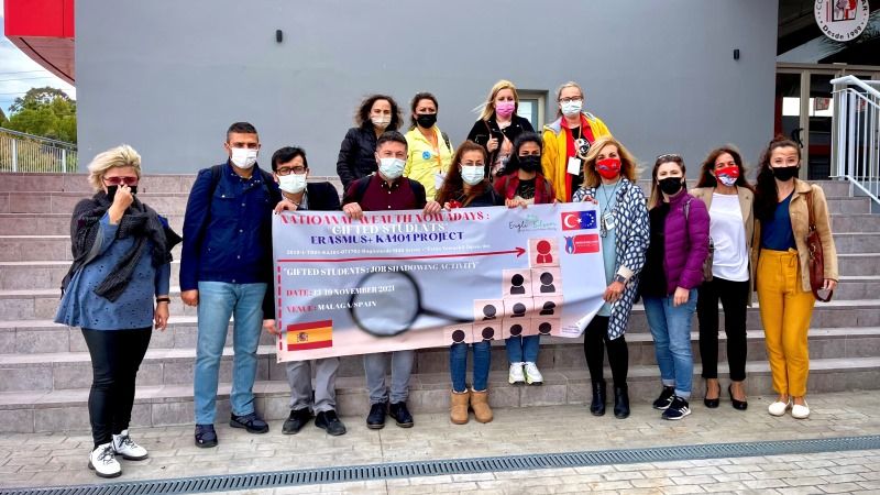 Docentes de Turquía visitan el Colegio El Pinar para estudiar las claves de trabajo con alumnado de Altas Capacidades