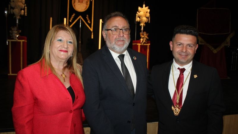 La Asociación Jesús Caído y la Amargura presenta el cartel del Martes Santo, con Carmen Nogales como pregonera