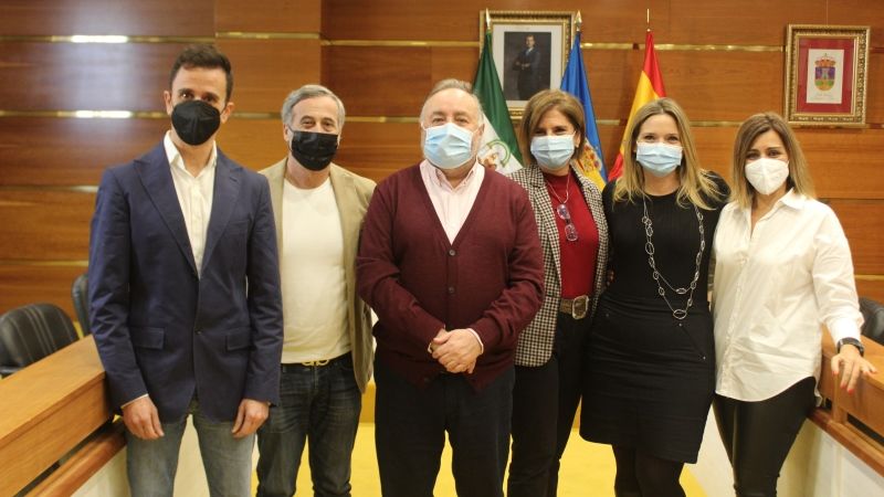 Toman posesión de su cargo tres empleados municipales como funcionarios