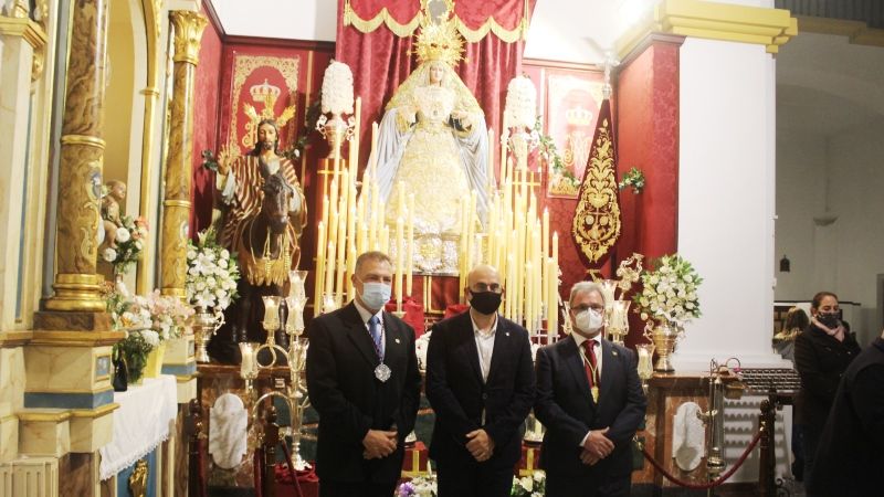 La Pollinica celebra la onomástica de la Esperanza con una misa en la iglesia parroquial de San Sebastián