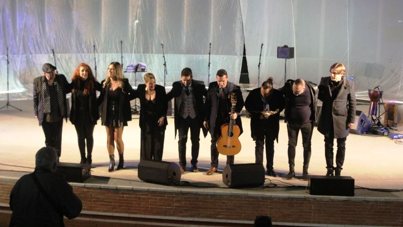 La Zambombá Flamenca de los Hermanos Ortigosa arrasa en El Portón con un espectáculo inigualable