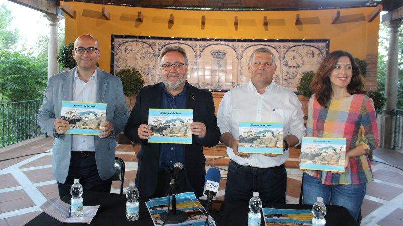 Un nuevo libro de Juan Jesús Flores recorre en imágenes el pasado y el presente de Alhaurín
