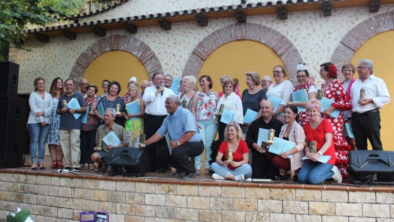 Brillante y concurrida clausura de los tallares municipales del Área del Mayor
