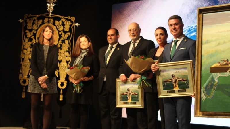 Multitudinario acto de presentación del cartel del Viernes Santo y pregón de los Verdes