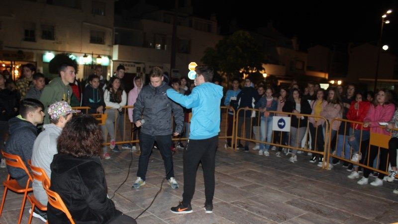Un duelo a ritmo de rap: la plaza de España acogió una Batalla de Gallos