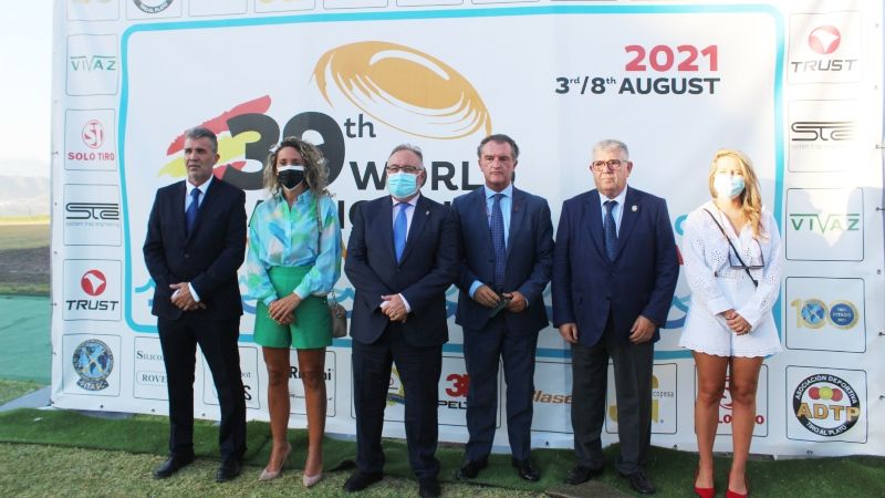 El alcalde de Alhaurín de la Torre preside la inauguración del 39º Campeonato del Mundo de Tiro al Plato