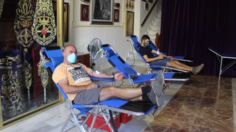 Excelente respuesta popular a la llamada de la Hermandad de los Moraos para donar sangre
