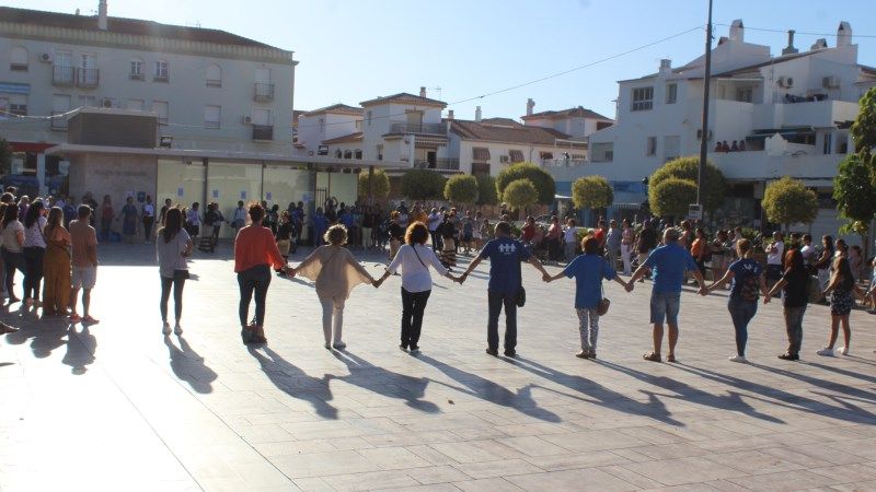 Multitudinaria participación en el IIl Cordón Humano en apoyo a las personas con esclerosis múltiple