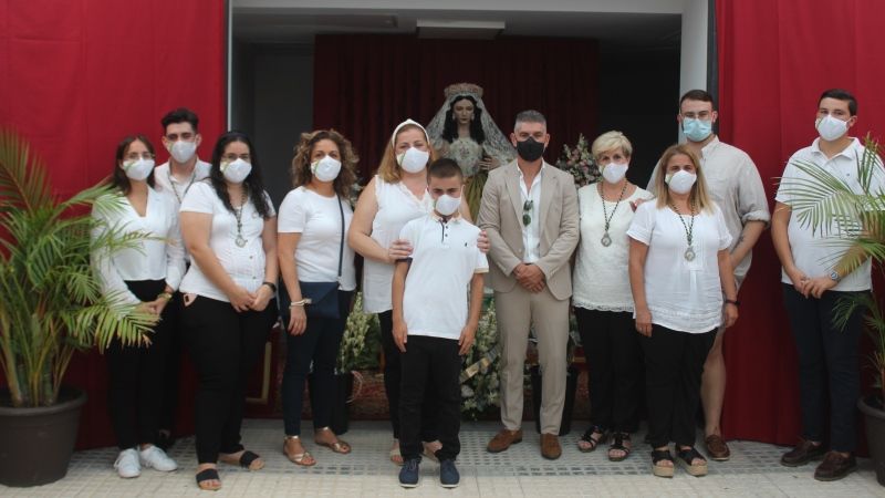 Los vecinos del barrio de la Alegría veneraron a su Virgen de la Esperanza