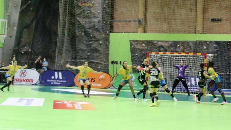 El potente Rocasa Gran Canaria supera al Balonmano Costa del Sol en un gran partido en Alhaurín de la Torre