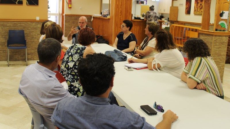 El padre Ranera, de Fundación Coprodeli, visita Alhaurín de la Torre