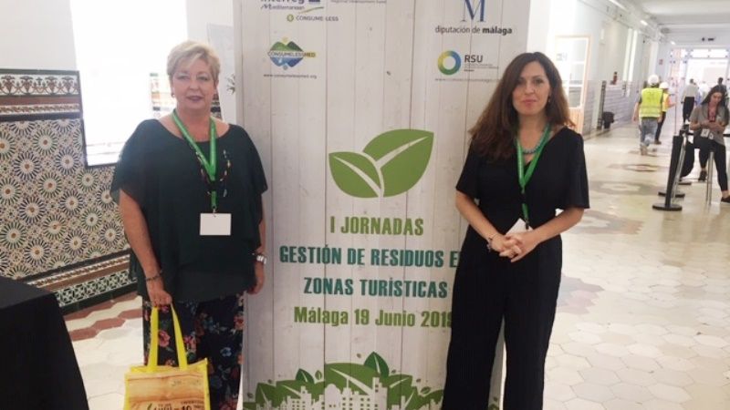 El Ayuntamiento participa en unas jornadas de gestión de residuos en zonas turísticas