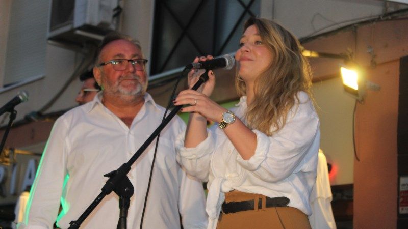 El grupo Velacruz abre el ciclo de conciertos al aire libre ‘De Plaza en Plaza’