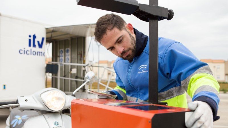 El próximo viernes llega a Alhaurín de la Torre el servicio de ITV móvil para ciclomotores