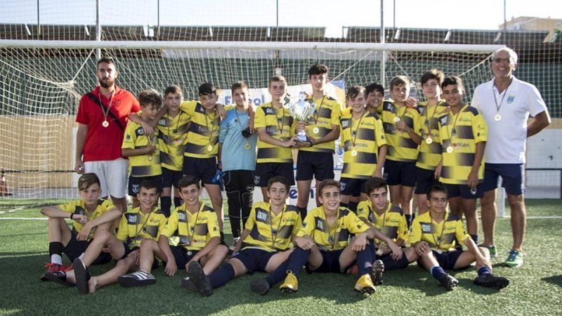 El prebenjamín y el benjamín del CD Lauro se coronan en la Costa del Sol Internacional Cup