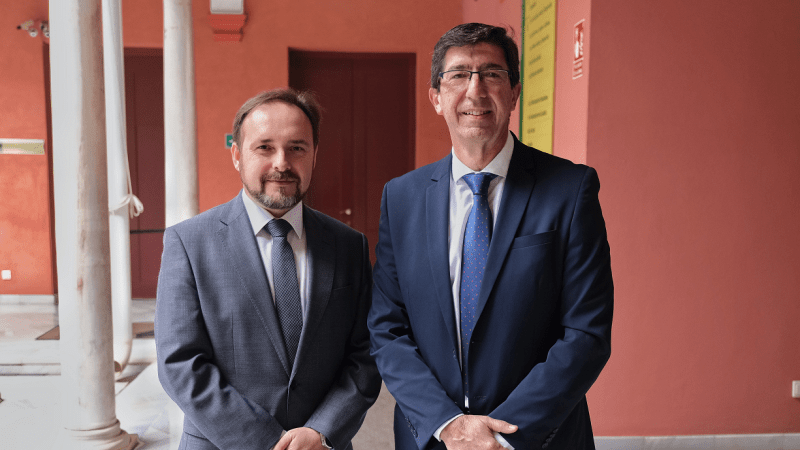 Justicia adquiere 530 mamparas, 100.000 mascarillas y 3.000 litros de gel hidroalcohólico para los juzgados andaluces