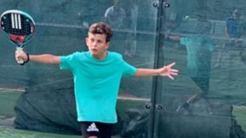 El alevín Leo Mancebo se trae el título de subcampeón de pádel del torneo de menores Babolat 2000
