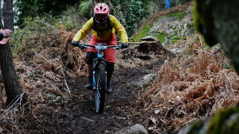 Miriam Alcántara, en el podio de la 2ª prueba del Open de España de Enduro de MTB