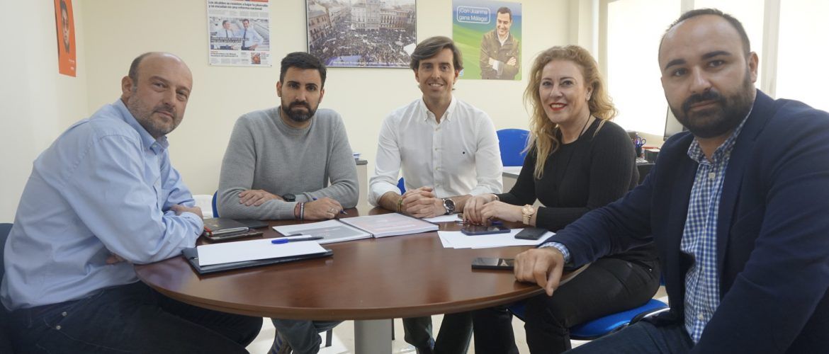 Montesinos se compromete con la subida salarial de los funcionarios de prisiones