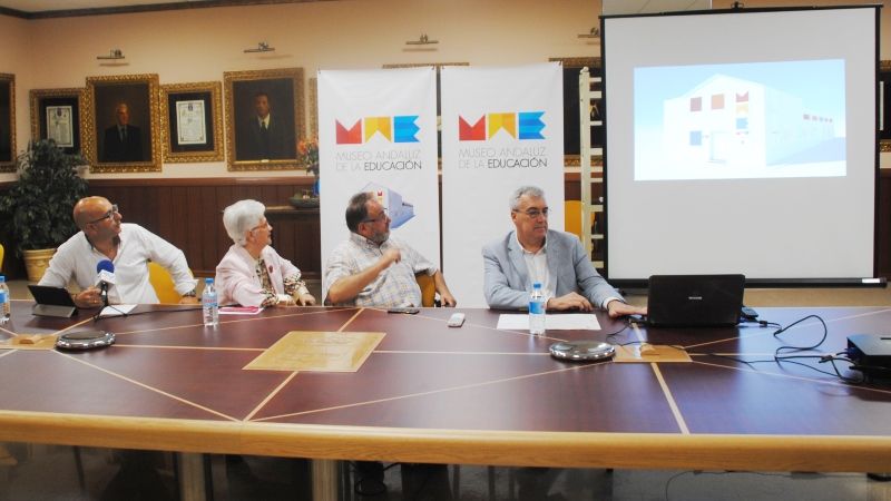 PSOE exige al Ayuntamiento una investigación sobre el supuesto fraccionamiento de contratos a dedo del Museo de la Educación