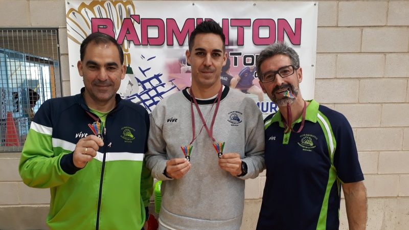 Torres de Cotillas y Humilladero se rinden al talento del bádminton alhaurino