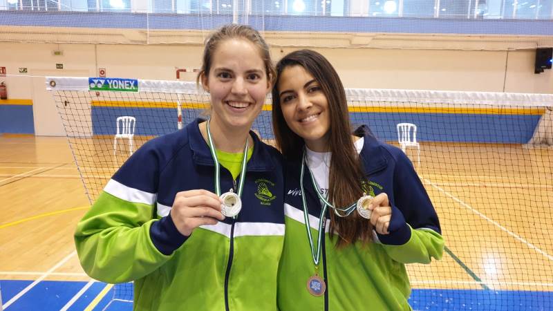 Crónicas de chicas guerreras del bádminton alhaurino