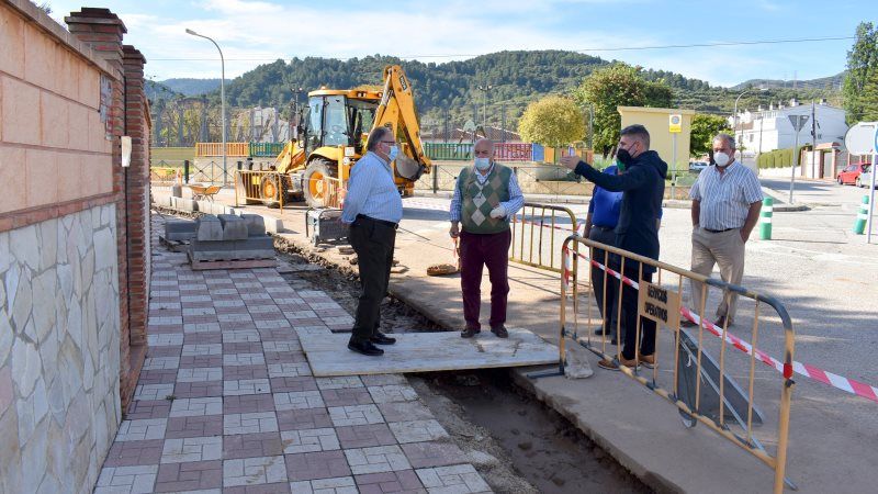 El Ayuntamiento acomete la reurbanización de las calles de Platero II
