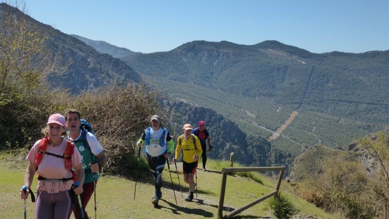 El C.D. Alpino Jarapalos en la VI TR 35 Millas al Borde
