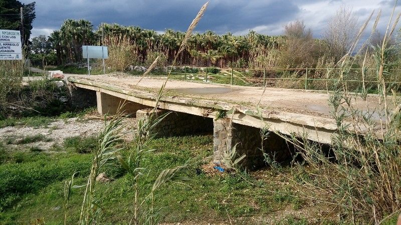 El PSOE exige el arreglo del puente San Joaquín tras demostrar la Junta con informes que la competencia es del Ayuntamiento