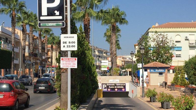 PSOE pide al Ayuntamiento que facilite el aparcamiento de Plaza de España a los vecinos de Arroyo Blanquillo afectados por obras