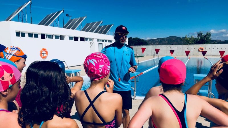 El Pinar apuesta por la natación y las actividades deportivas en el medio acuático como novedades para la campaña de verano 2018