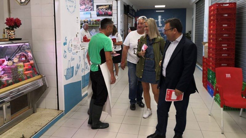 El PSOE remodelará el mercado municipal para convertirlo en un centro de comercio y ocio siguiendo las propuestas ciudadanas