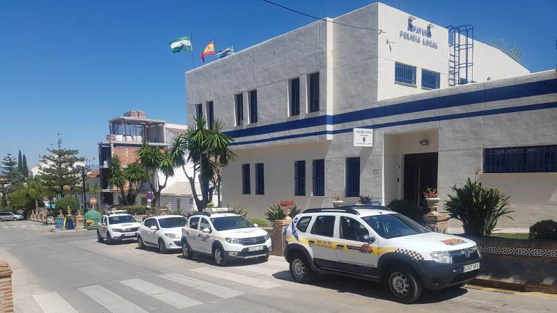 El PSOE se compromete con la Policía Local a cumplir la ratio de los 80 agentes de manera gradual en Alhaurín de la Torre