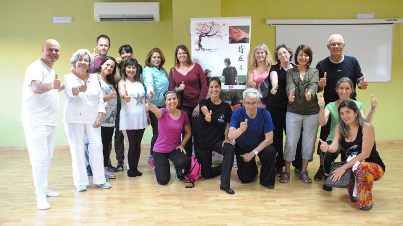 Gran éxito del Taller de Autoshiatsu celebrado en el Área de Igualdad de Fuengirola