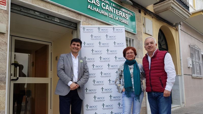 La Fundación Las Canteras, con la junta local de la Asociación Española contra el Cáncer