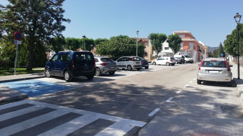 El Ayuntamiento finaliza las obras de los nuevos aparcamientos junto al parque Juan Pablo II