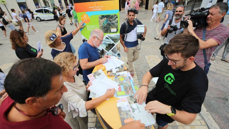 El Caminito del Rey promueve su candidatura a Patrimonio de la Humanidad con una campaña en el centro histórico de Málaga