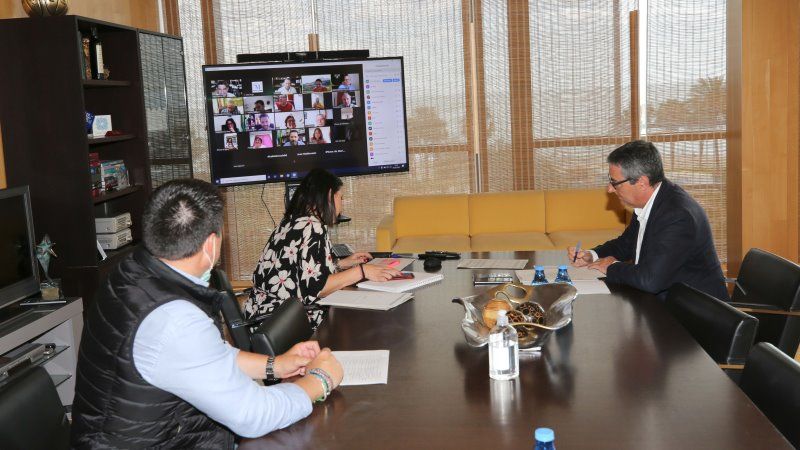 Salado se reúne con los 103 alcaldes para impulsar la recuperación en la provincia a través del Plan Málaga