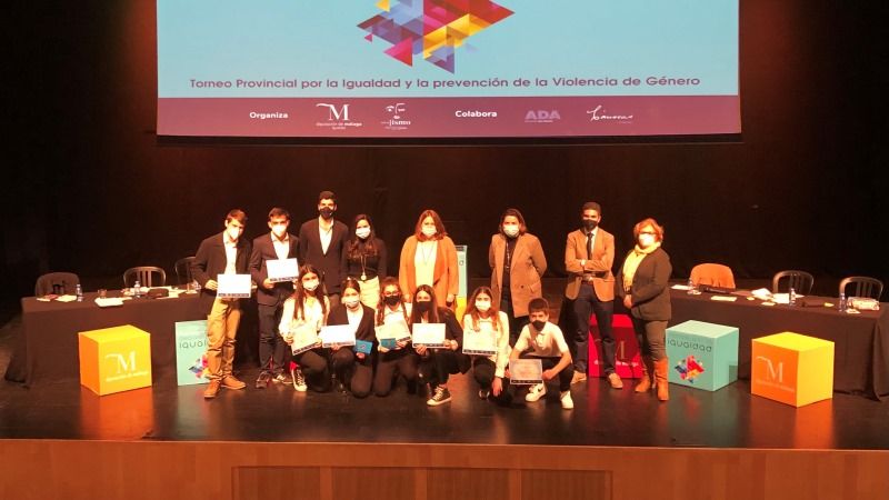 El colegio El Pinar ganador del 'Torneo Provincial de Debate por la Igualdad y la prevención de la Violencia de Género'