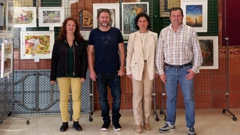 La muestra 'Arte por Ucrania' inicia su itinerario por las barriadas