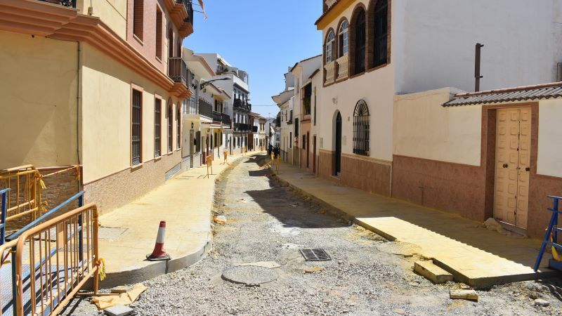 Avanzan las obras de reurbanización y mejora de la histórica barriada de La Palmilla