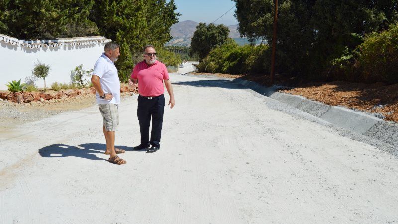 El Ayuntamiento de Alhaurín de la Torre ejecuta la mejora del camino de Paredón Alto