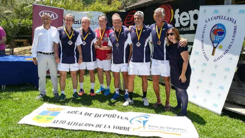 Alhaurín de la Torre reunió a cerca de cuatrocientos jugadores de pádel de toda España
