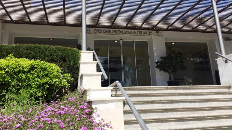 El Centro Provincial de Drogodependencias recibe más de 700 casos urgentes durante el estado de alarma