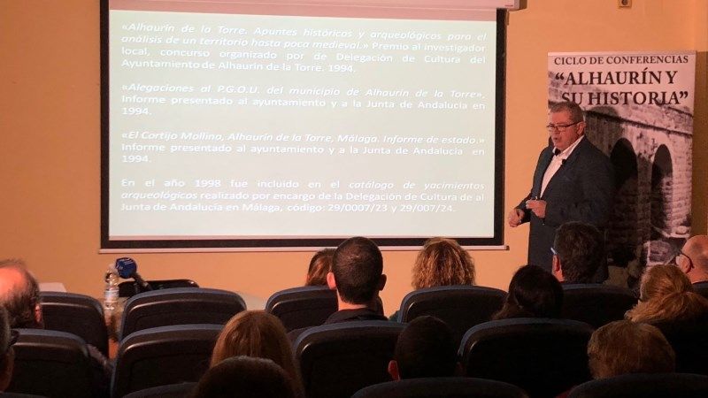 El XVII Ciclo 'Alhaurín y su Historia' pone en valor el yacimiento de Torrealquería