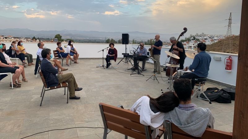 Poesía y jazz se fusionan en un original espectáculo en la Biblioteca Municipal