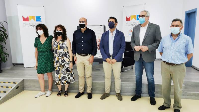 El escritor y profesor de Ciencia Política Manuel Arias Maldonado cerró el III Ciclo 'El MAE se mueve'