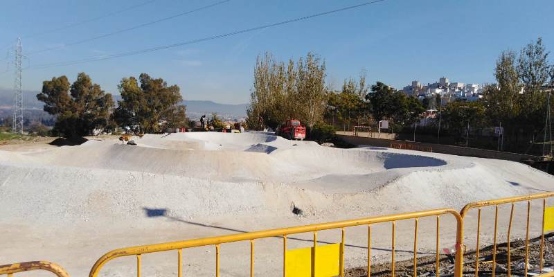 El Ayuntamiento avanza en las obras de transformación del eje Parque Ferial-El Algarrobal