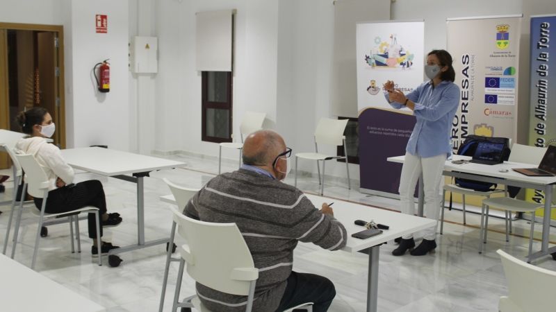 El Ayuntamiento facilita la formación en comercio exterior a empresarios y emprendedores