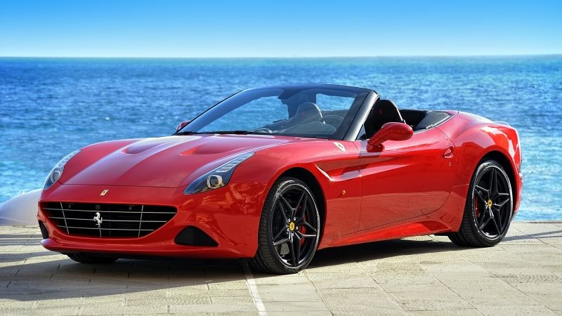 Alquilar un Ferrari en Málaga